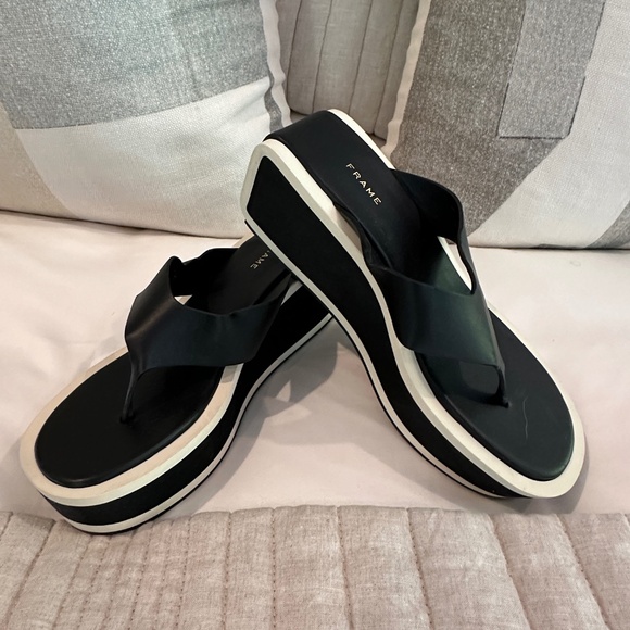 Frame Leather Sandals - Picture 1 of 2